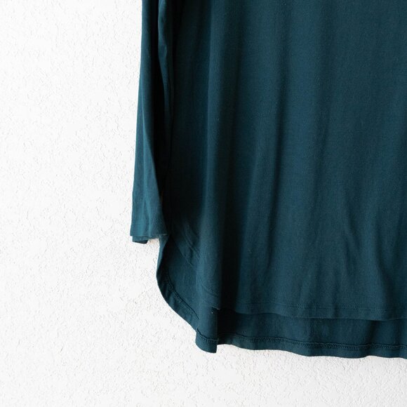 Old Navy Luxe Long 3/4 Sleeve Top Medium | Emerald Isle Green | Soft Drapey Knit - Picture 4 of 4